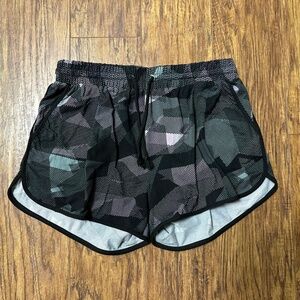 Yado Women's Shorts Pink & Black w/ Pockets Size Small Soft! EUC!